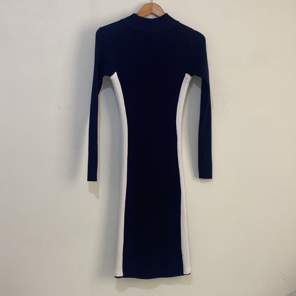 Valleygirl - Knit Dress - Size Medium - Picture 3 of 4